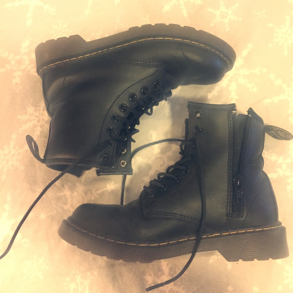 Girls black Dr. Martens
